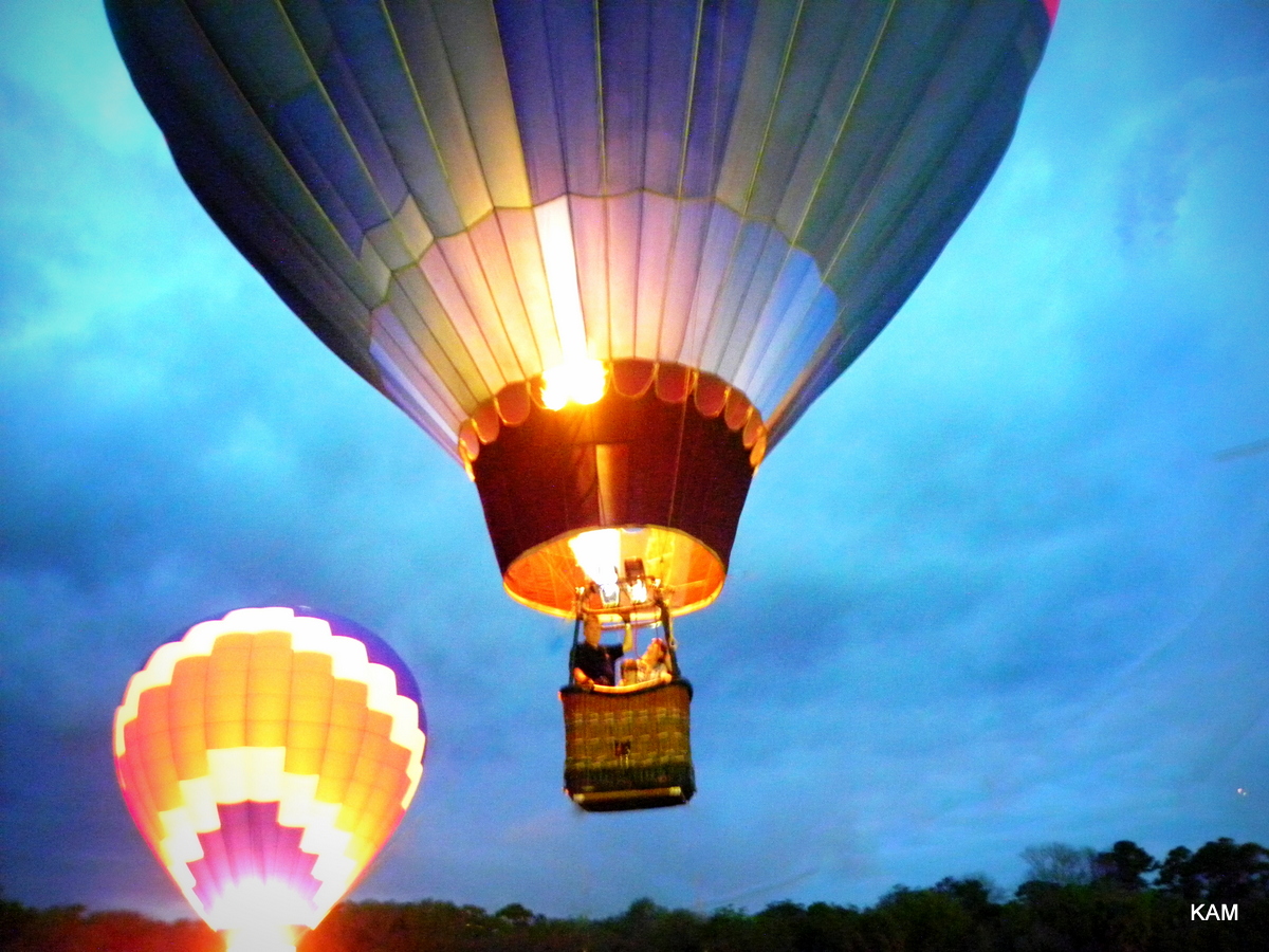 night hot air balloon rides